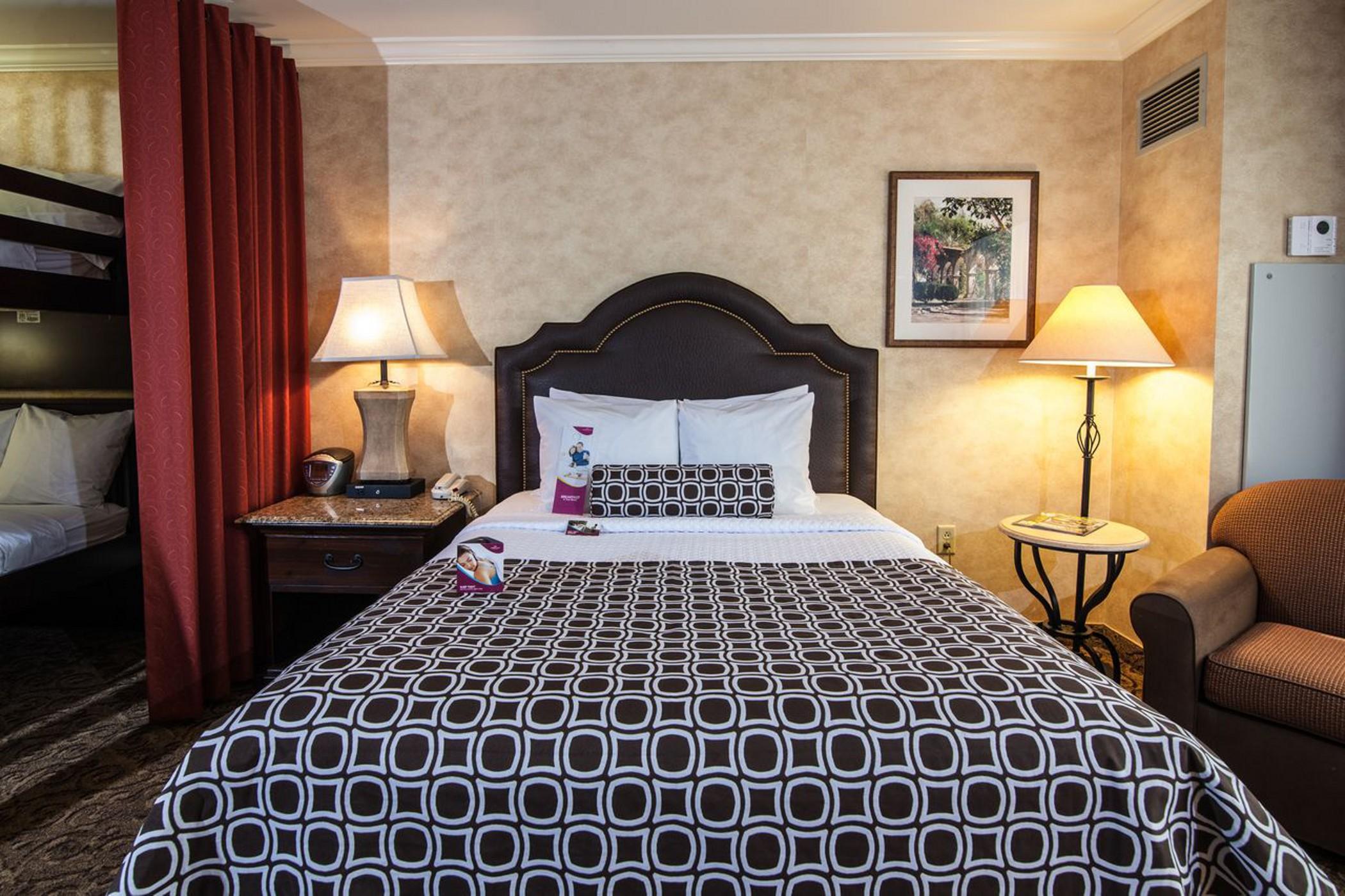 Delta Hotels By Marriott Anaheim Garden Grove Eksteriør billede