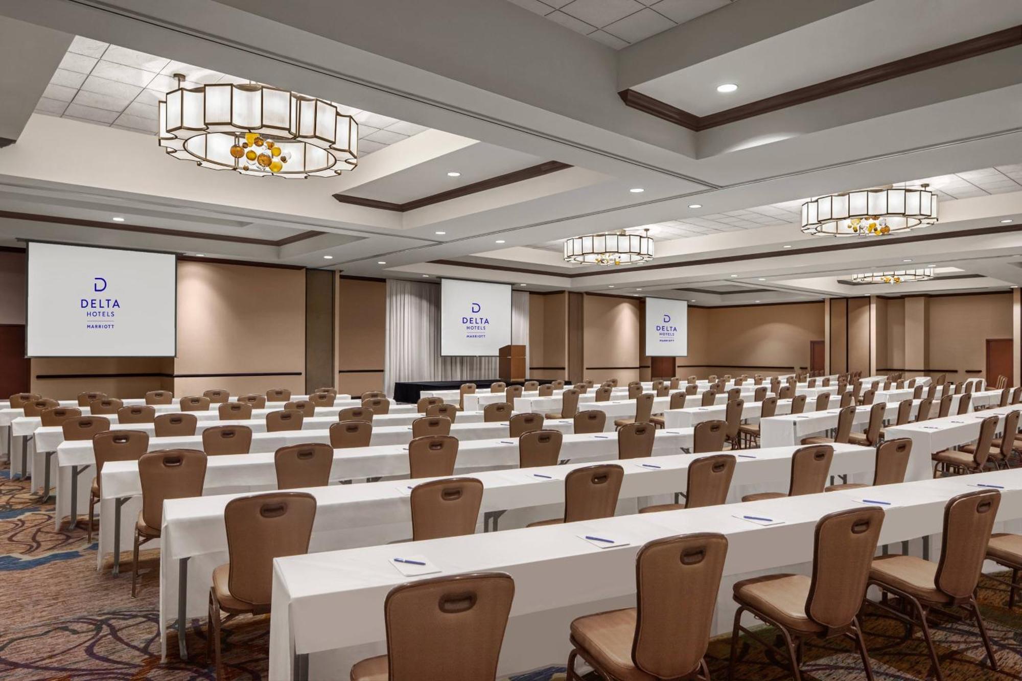 Delta Hotels By Marriott Anaheim Garden Grove Eksteriør billede